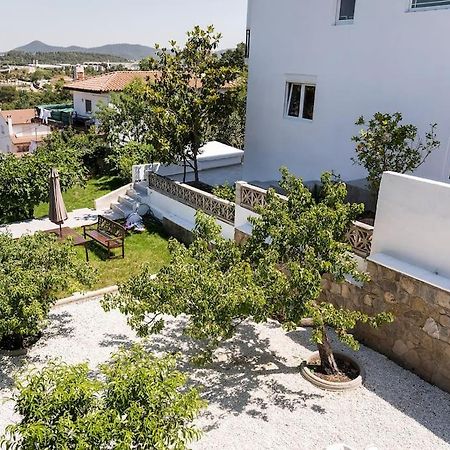 20 Min From Bcn- Charming House W/ Pool & Bbq Area Villa Cervelló Buitenkant foto