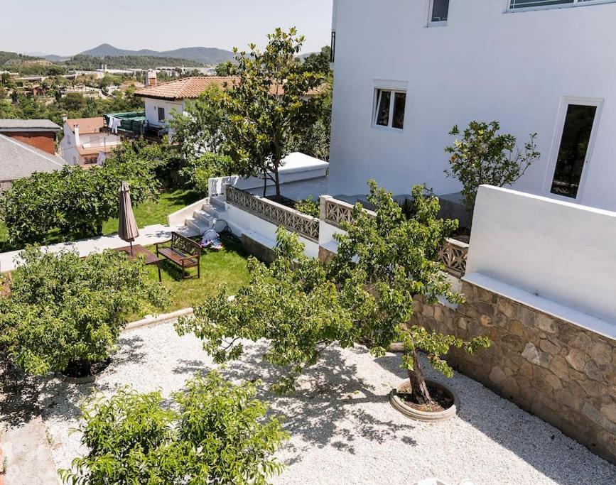 20 Min From Bcn- Charming House W/ Pool & Bbq Area Villa Cervelló Buitenkant foto